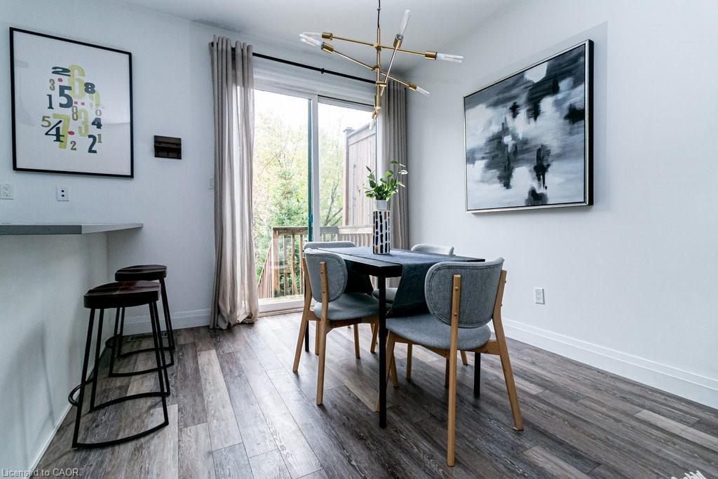 30-290 Barton Street W, Hamilton, ON - Indoor Photo Showing Dining Room
