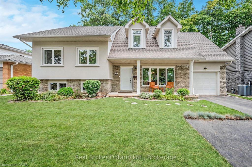 285 Surrey Drive, Oakville, ON - Outdoor With Facade