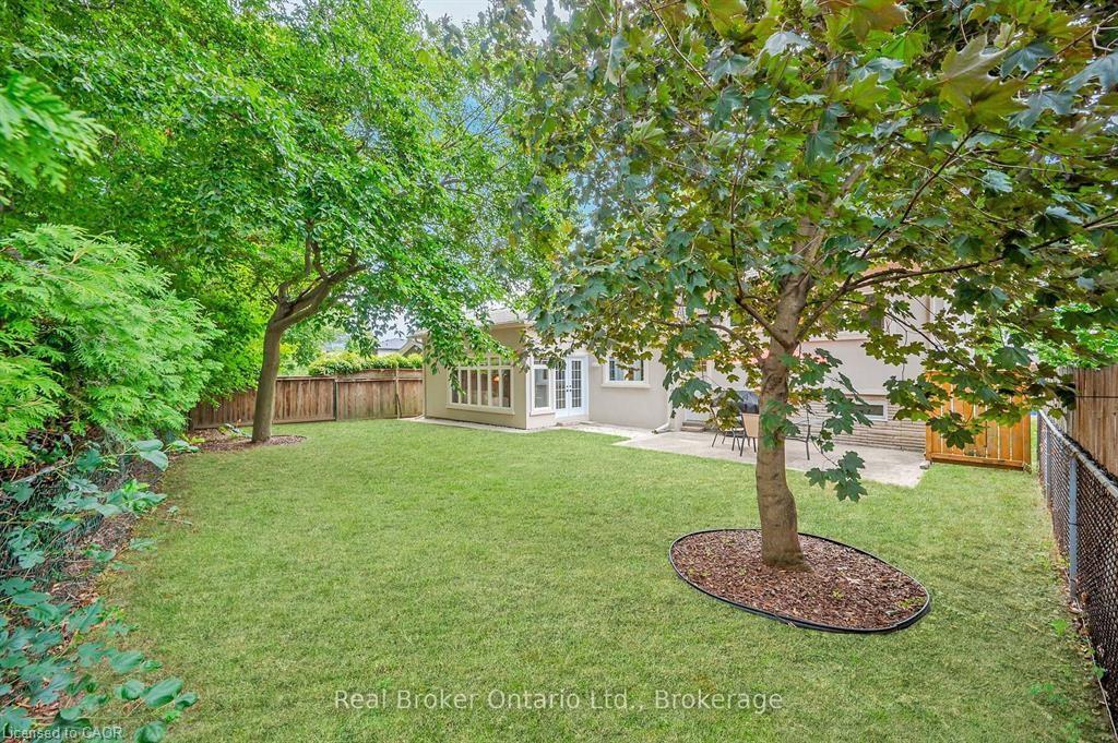 285 Surrey Drive, Oakville, ON - Outdoor