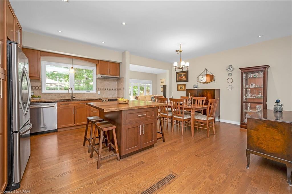 285 Surrey Drive, Oakville, ON - Indoor