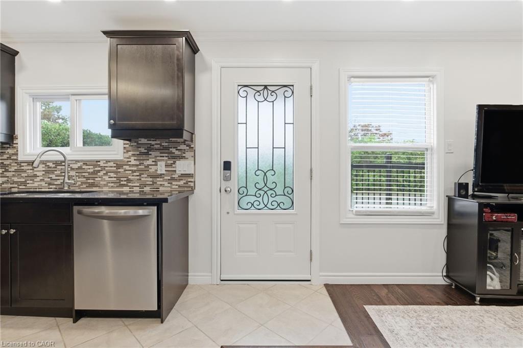 564 Walmer Road, Hamilton, ON - Indoor Photo Showing Other Room