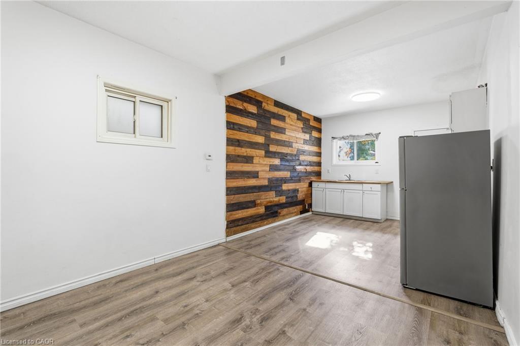 53 1/2-55 Duke Street, Brantford, ON - Indoor Photo Showing Other Room