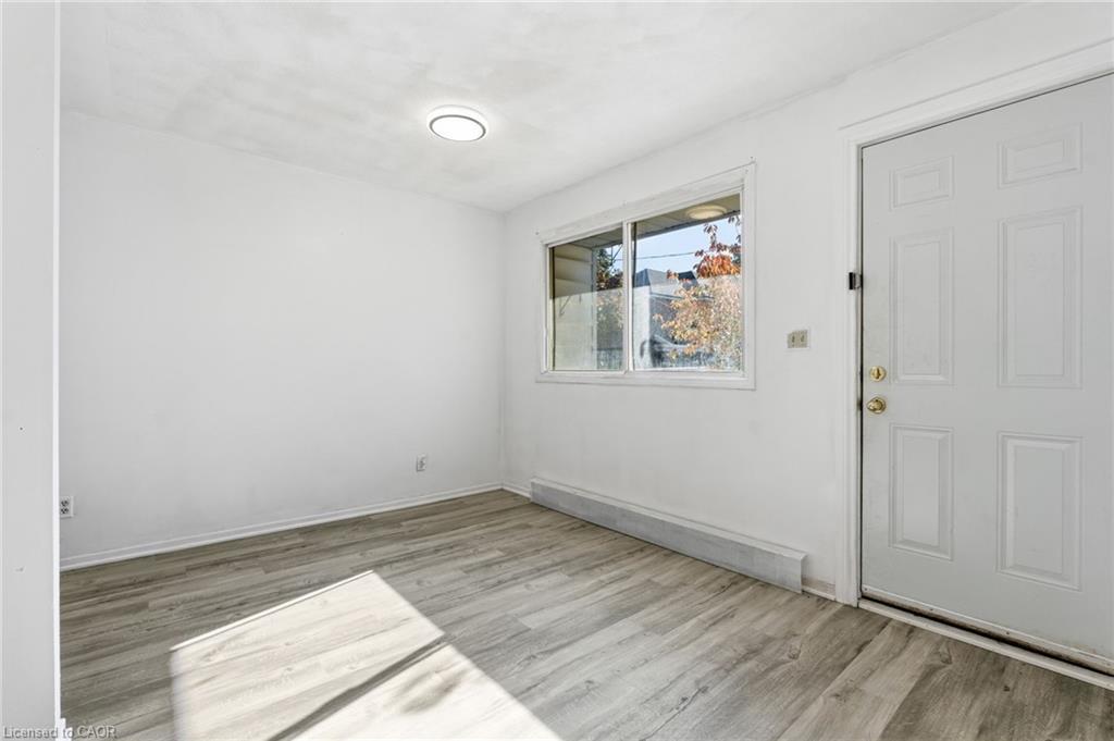 53 1/2-55 Duke Street, Brantford, ON - Indoor Photo Showing Other Room