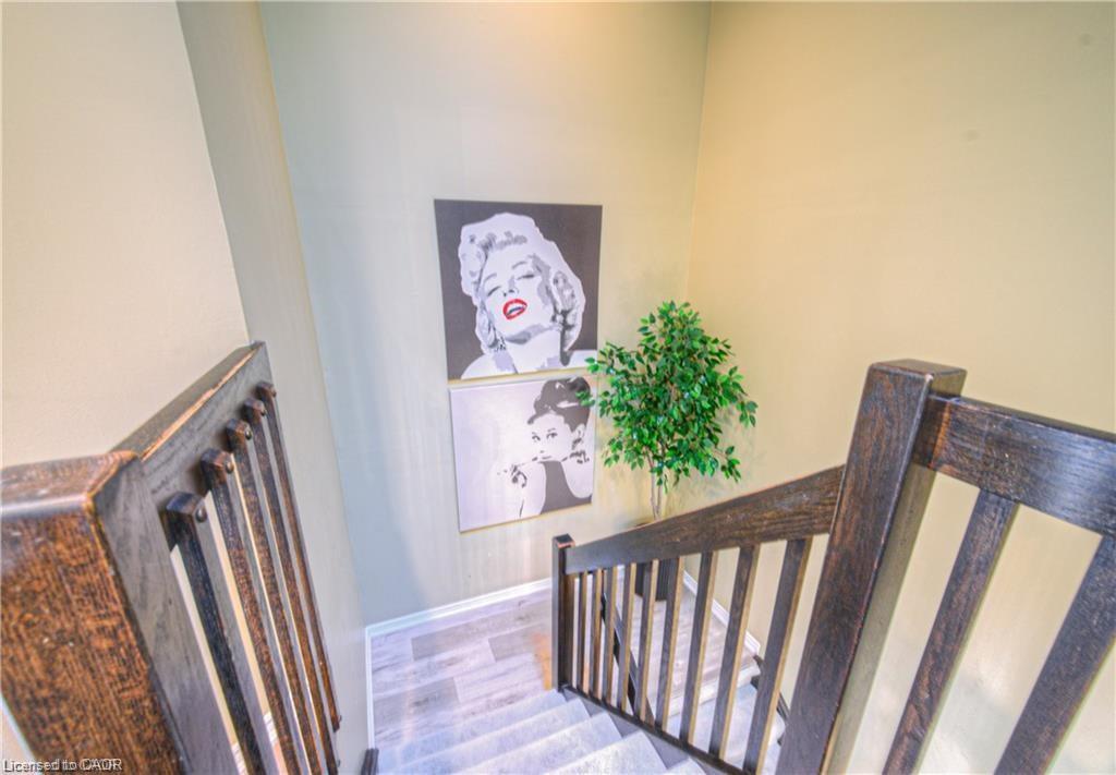 56-225 Benjamin Road, Waterloo, ON - Indoor