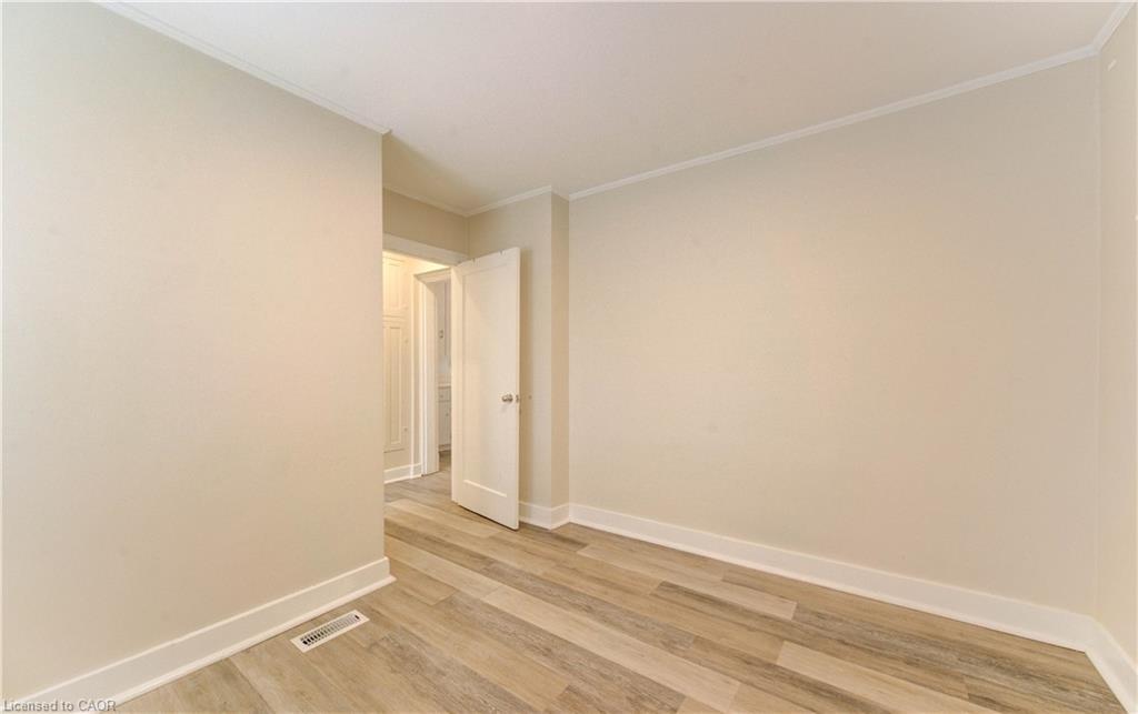 19 Fairview Avenue, Kitchener, ON - Indoor Photo Showing Other Room