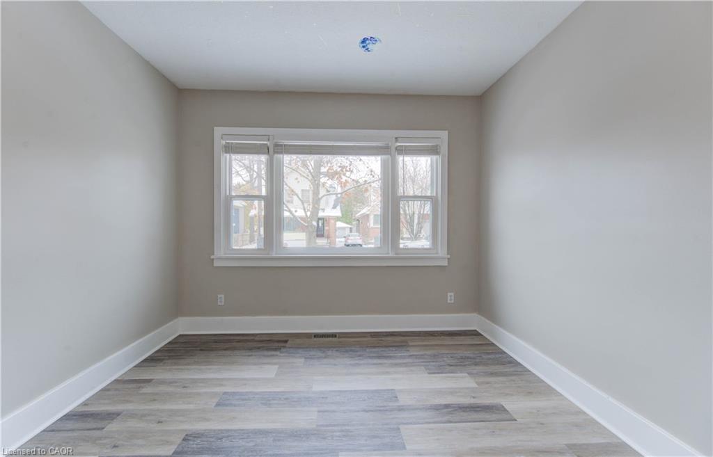 19 Fairview Avenue, Kitchener, ON - Indoor Photo Showing Other Room