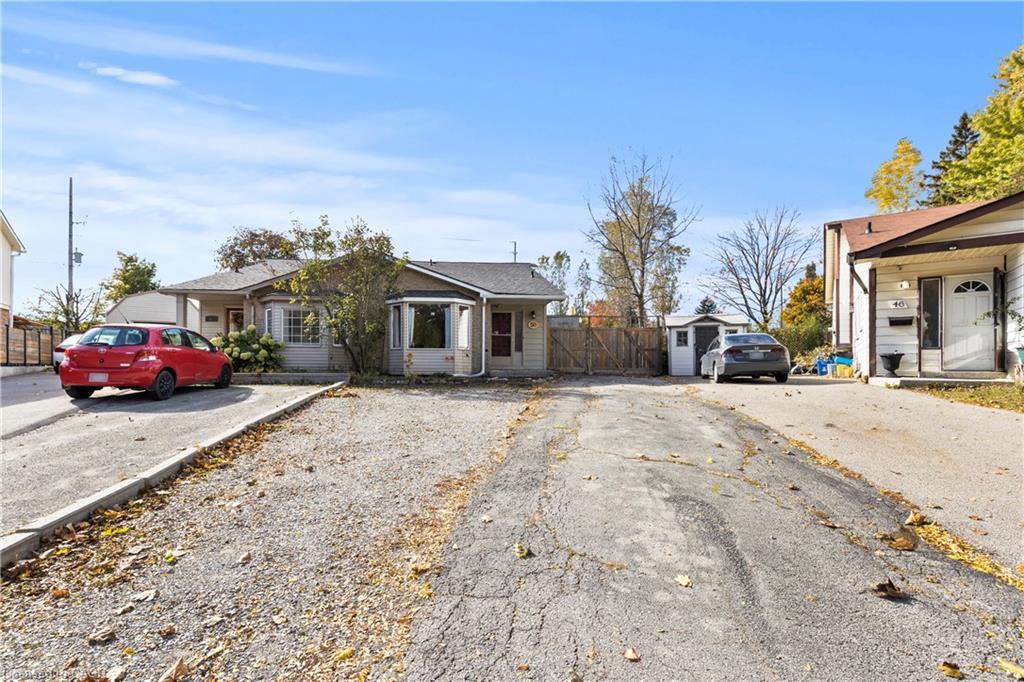 50 Gledhill Crescent, Hamilton, ON - Outdoor With Facade