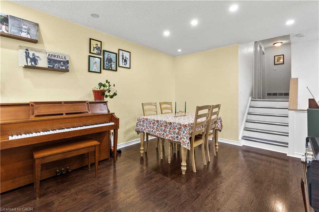 50 Gledhill Crescent, Hamilton, ON - Indoor