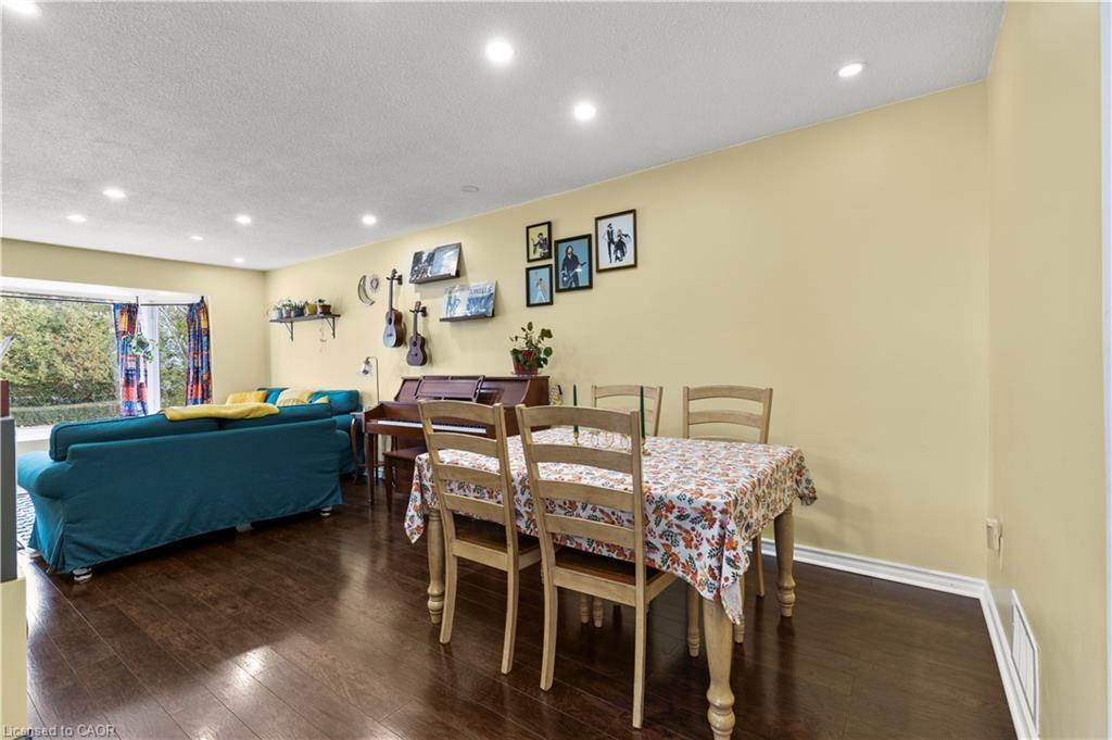 50 Gledhill Crescent, Hamilton, ON - Indoor Photo Showing Dining Room