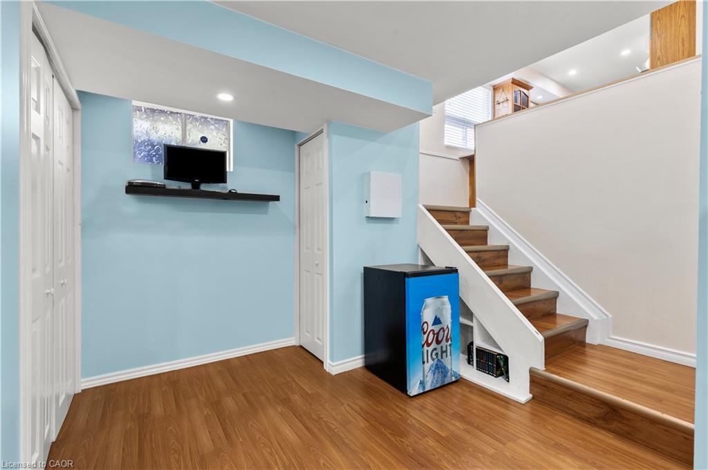 50 Gledhill Crescent, Hamilton, ON - Indoor Photo Showing Other Room