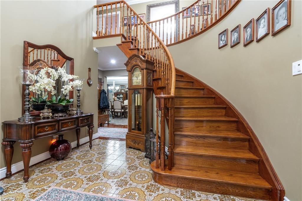 2545 Pollard Drive, Mississauga, ON - Indoor Photo Showing Other Room