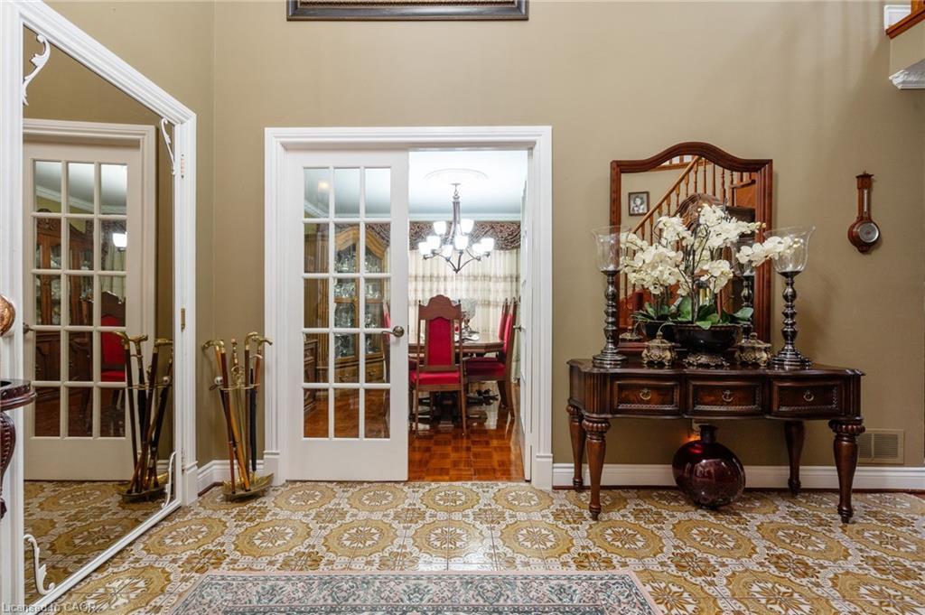 2545 Pollard Drive, Mississauga, ON - Indoor Photo Showing Other Room