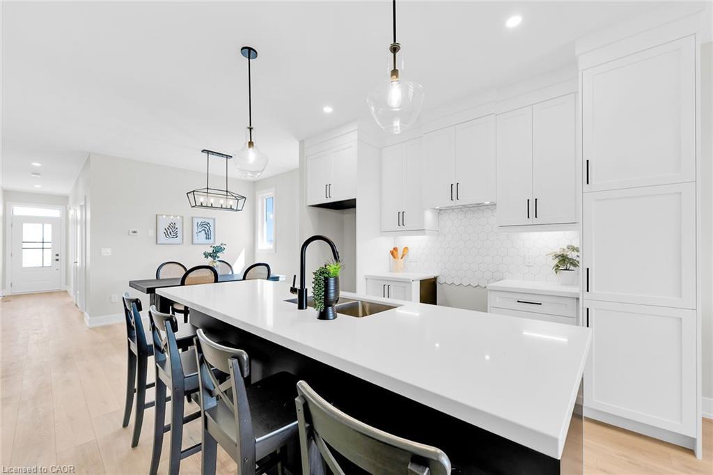 188 Lafayette Street E, Jarvis, ON - Indoor Photo Showing Kitchen With Upgraded Kitchen