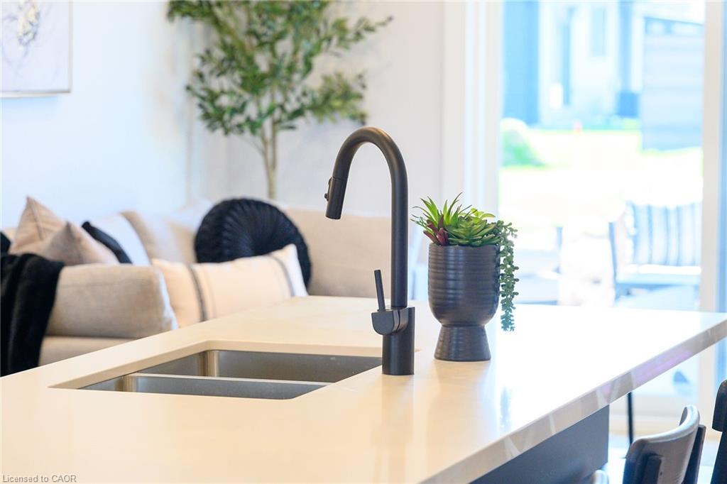 188 Lafayette Street E, Jarvis, ON - Indoor