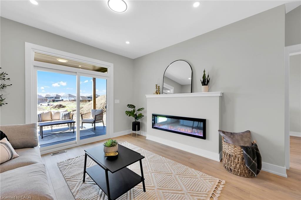 188 Lafayette Street E, Jarvis, ON - Indoor Photo Showing Living Room With Fireplace