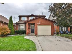2199 Hunt Crescent  Burlington, ON L7M 3E2