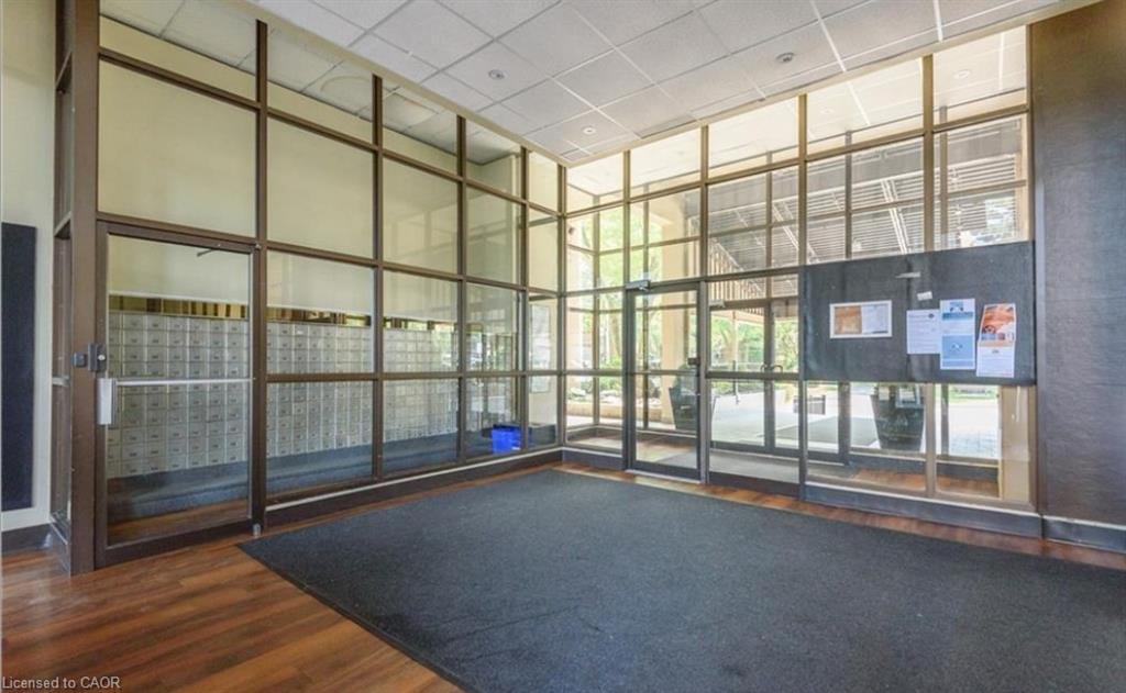 723-350 Quigley Road, Hamilton, ON - Indoor Photo Showing Other Room