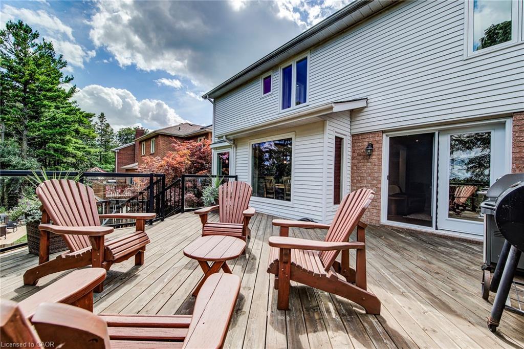33 Tinatawa Court, Kitchener, ON - Outdoor With Deck Patio Veranda With Exterior