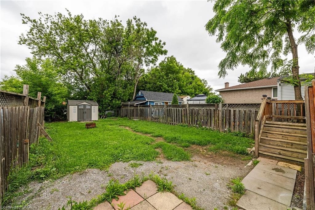 703 Lawrence Road, Hamilton, ON - Outdoor With Backyard