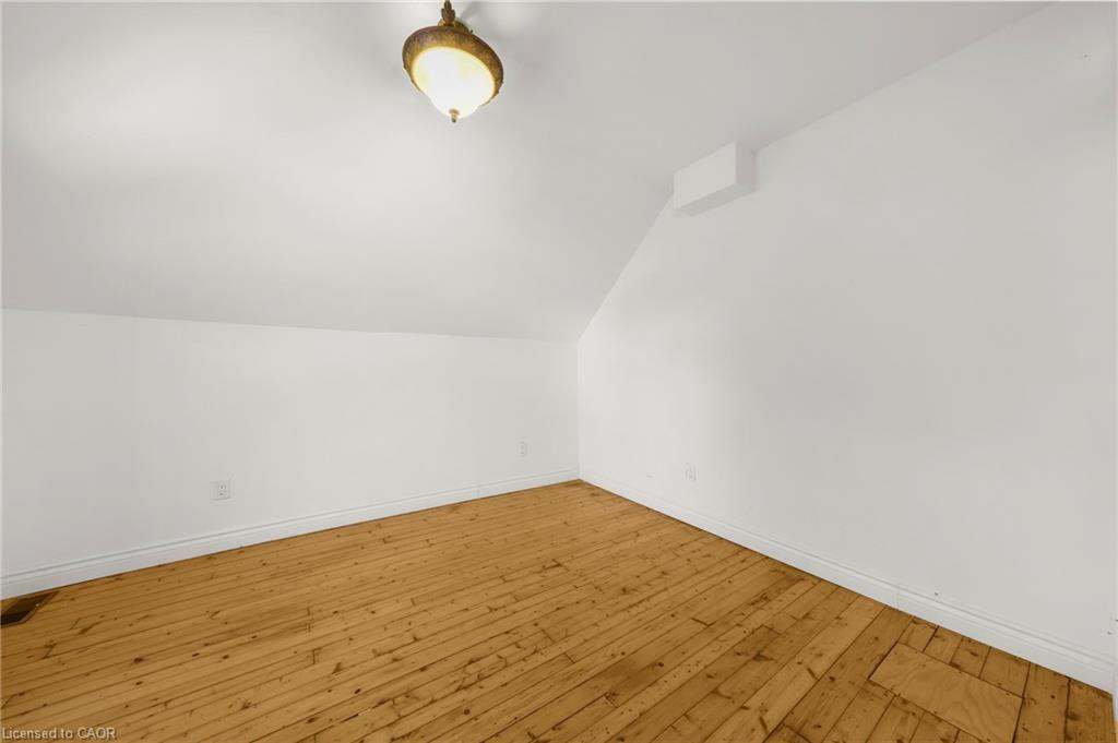 43 Perry Street, Barrie, ON - Indoor Photo Showing Other Room