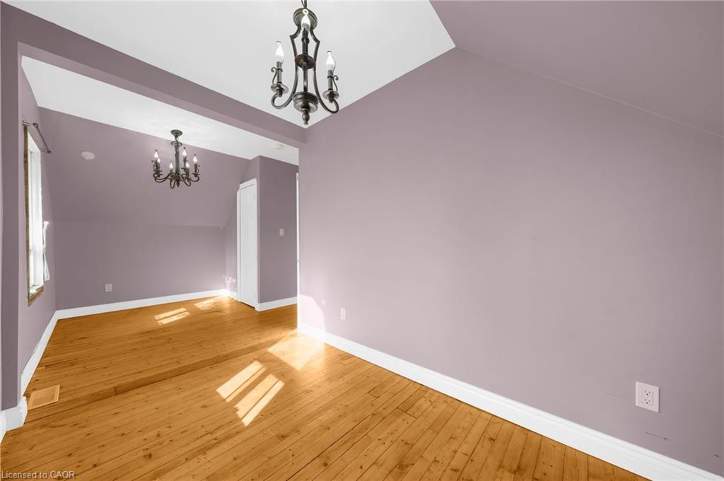 43 Perry Street, Barrie, ON - Indoor Photo Showing Other Room