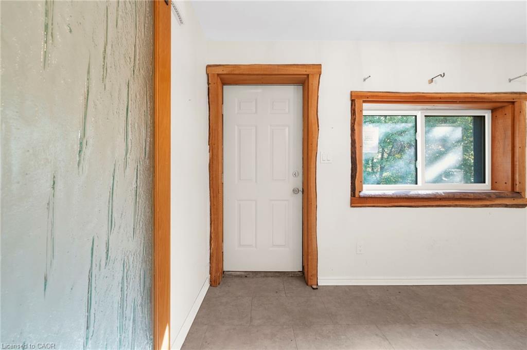 43 Perry Street, Barrie, ON - Indoor Photo Showing Other Room