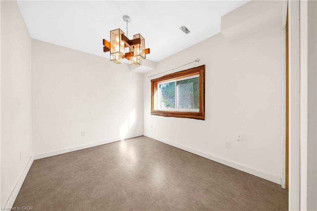 43 Perry Street, Barrie, ON - Indoor Photo Showing Other Room