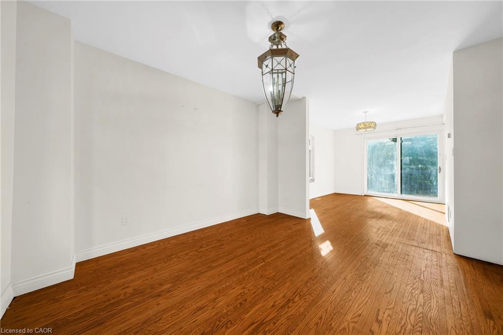 43 Perry Street, Barrie, ON - Indoor Photo Showing Other Room