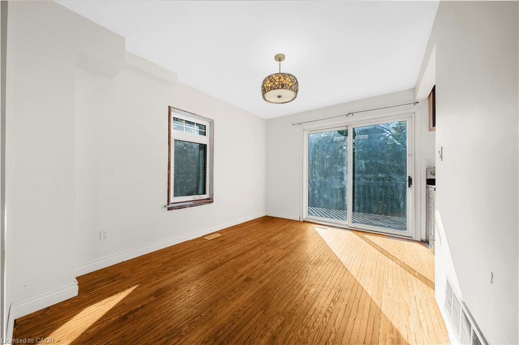 43 Perry Street, Barrie, ON - Indoor Photo Showing Other Room