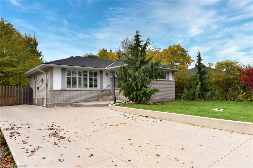 130 Delmar Drive, Hamilton, ON - Outdoor