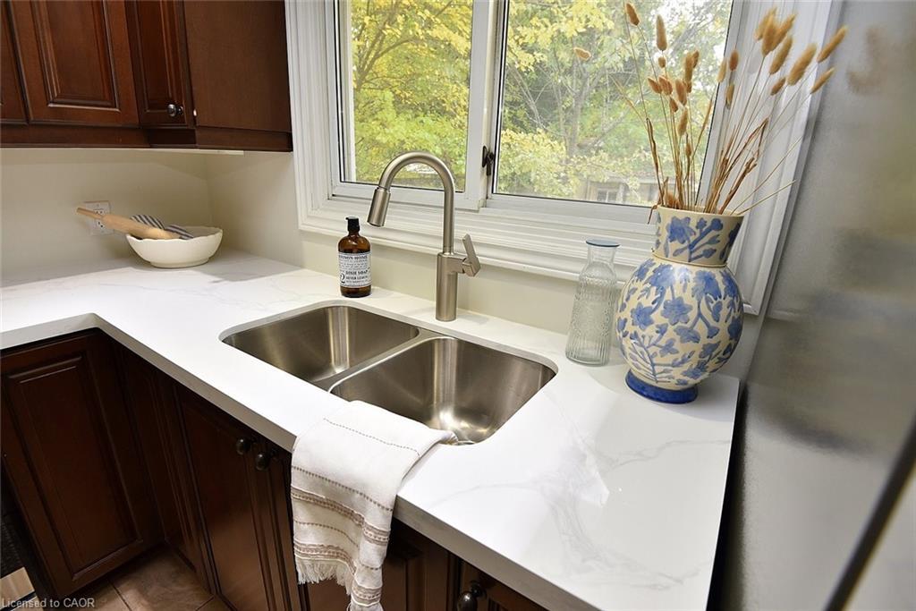 130 Delmar Drive, Hamilton, ON - Indoor Photo Showing Kitchen With Double Sink