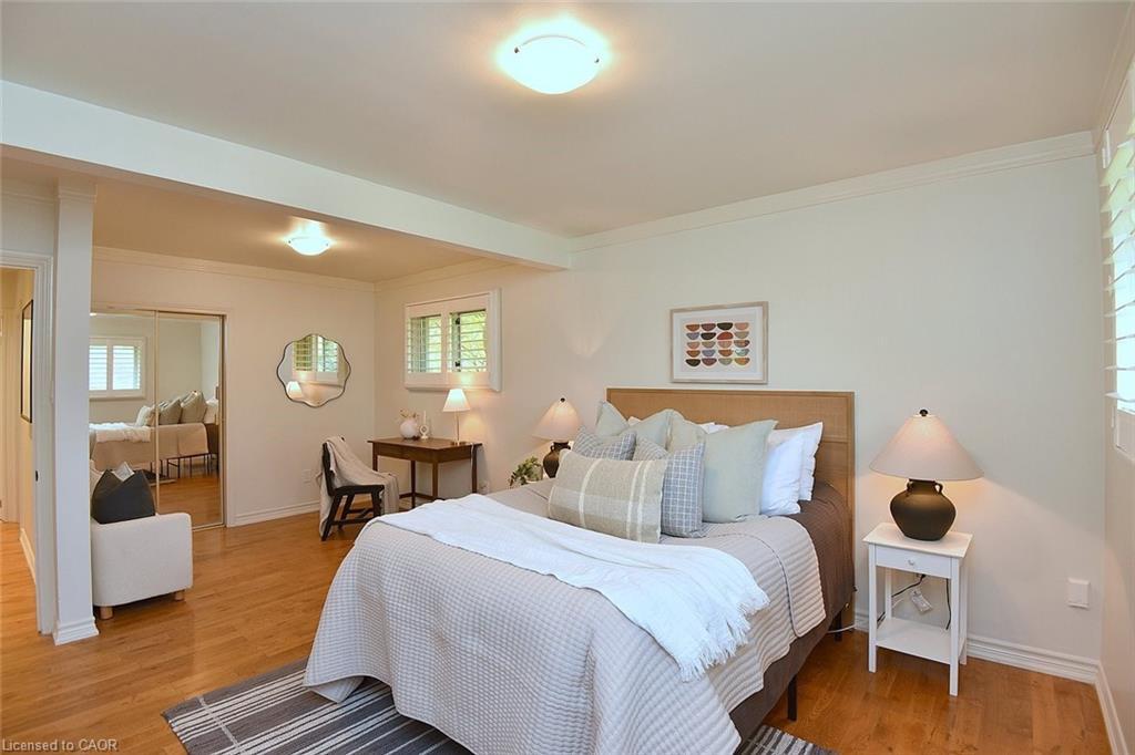 130 Delmar Drive, Hamilton, ON - Indoor Photo Showing Bedroom