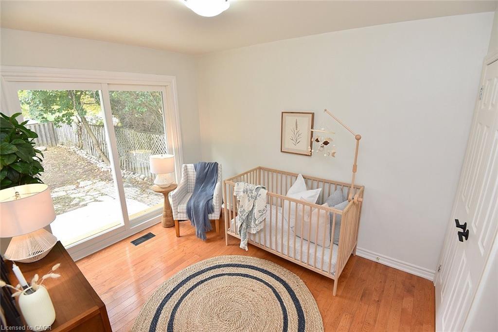 130 Delmar Drive, Hamilton, ON - Indoor Photo Showing Bedroom
