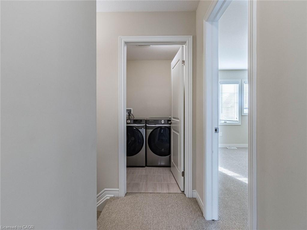 120 Sycamore Street, Welland, ON - Indoor Photo Showing Laundry Room