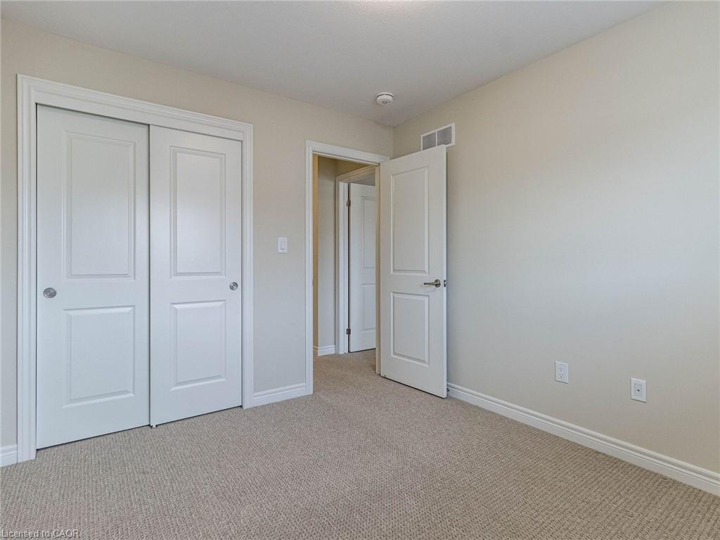 120 Sycamore Street, Welland, ON - Indoor Photo Showing Other Room