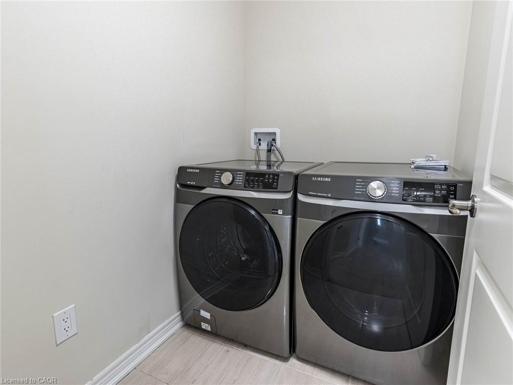 120 Sycamore Street, Welland, ON - Indoor Photo Showing Laundry Room