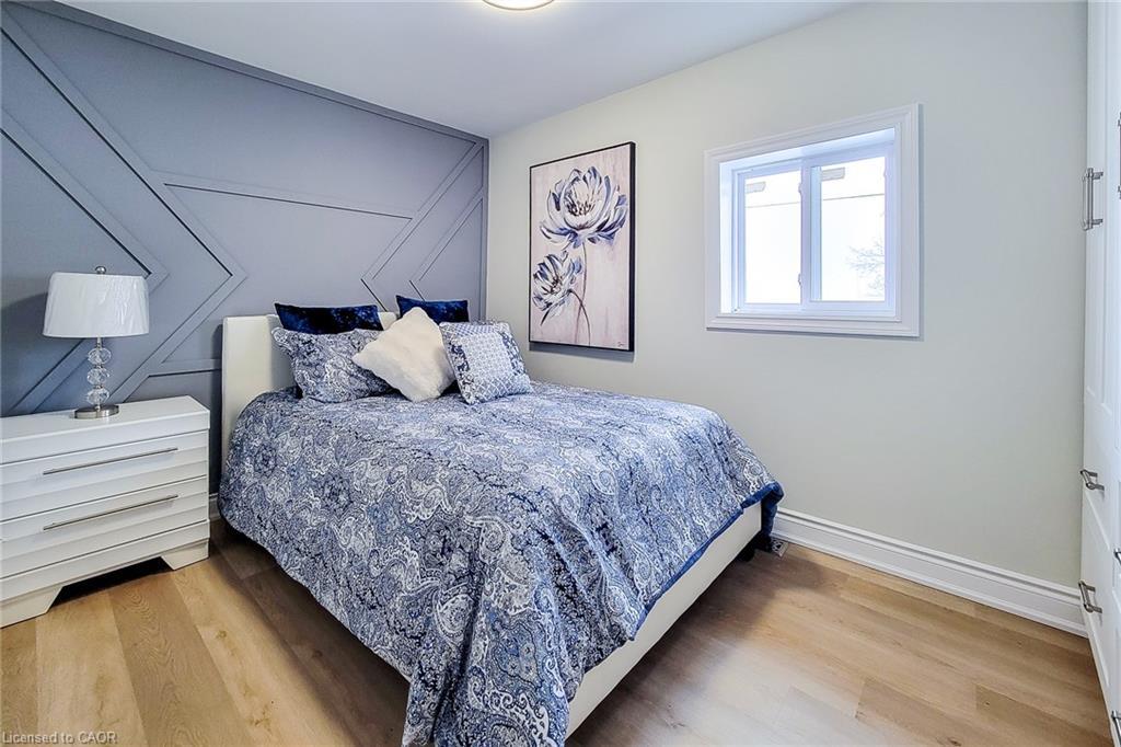 727 College Avenue, Woodstock, ON - Indoor Photo Showing Bedroom