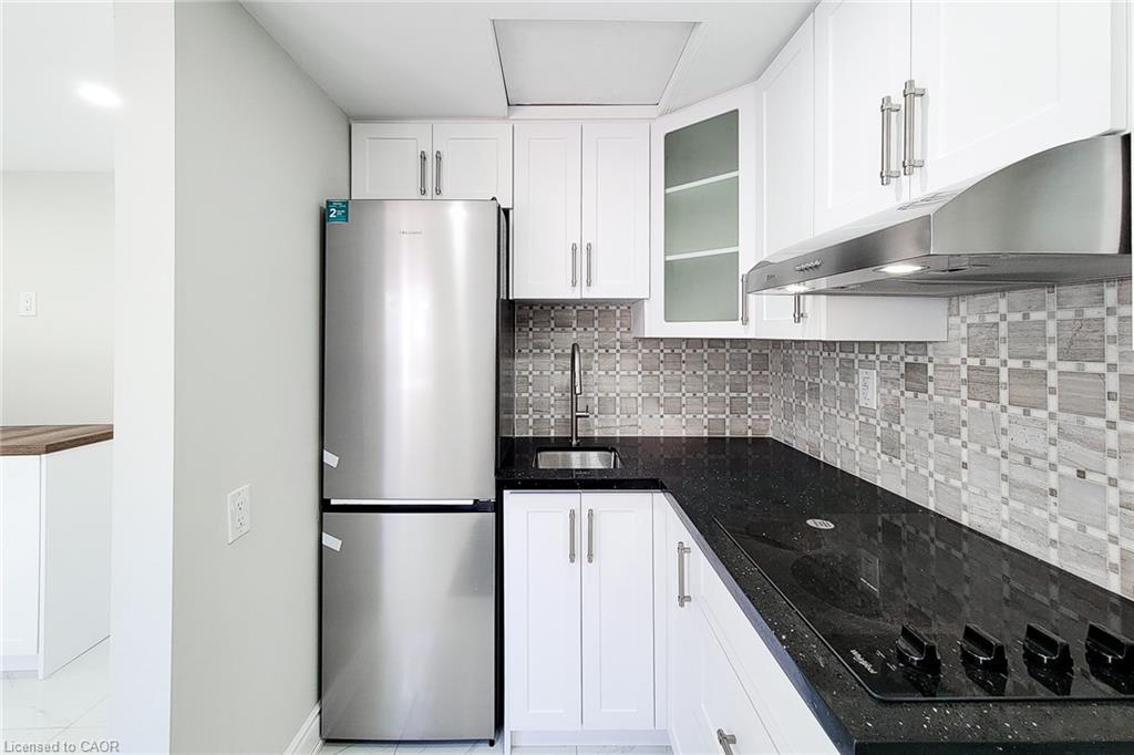 727 College Avenue, Woodstock, ON - Indoor Photo Showing Kitchen