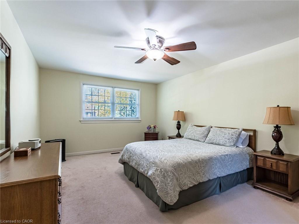 1404 Kimberley Drive, Oakville, ON - Indoor Photo Showing Bedroom