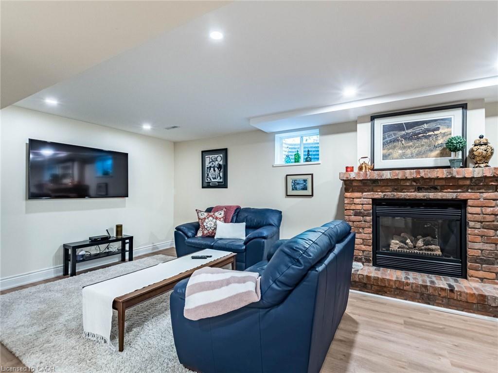 1404 Kimberley Drive, Oakville, ON - Indoor With Fireplace