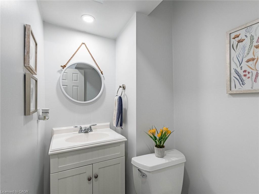 1404 Kimberley Drive, Oakville, ON - Indoor Photo Showing Bathroom