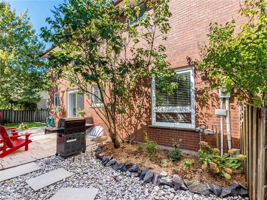 1404 Kimberley Drive, Oakville, ON - Outdoor