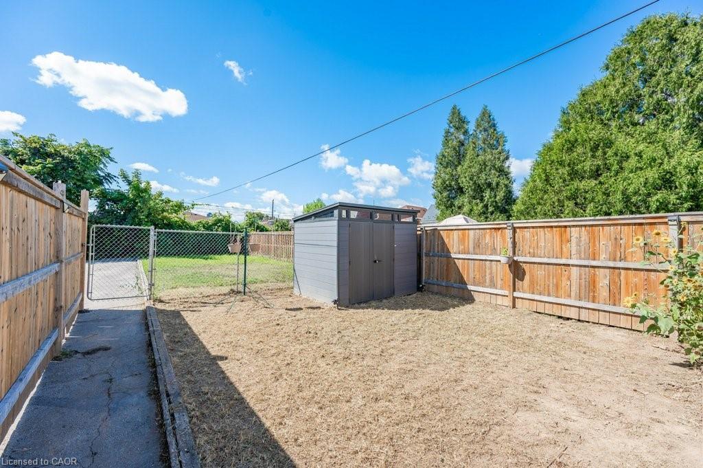 196 Picton Street E, Hamilton, ON - Outdoor