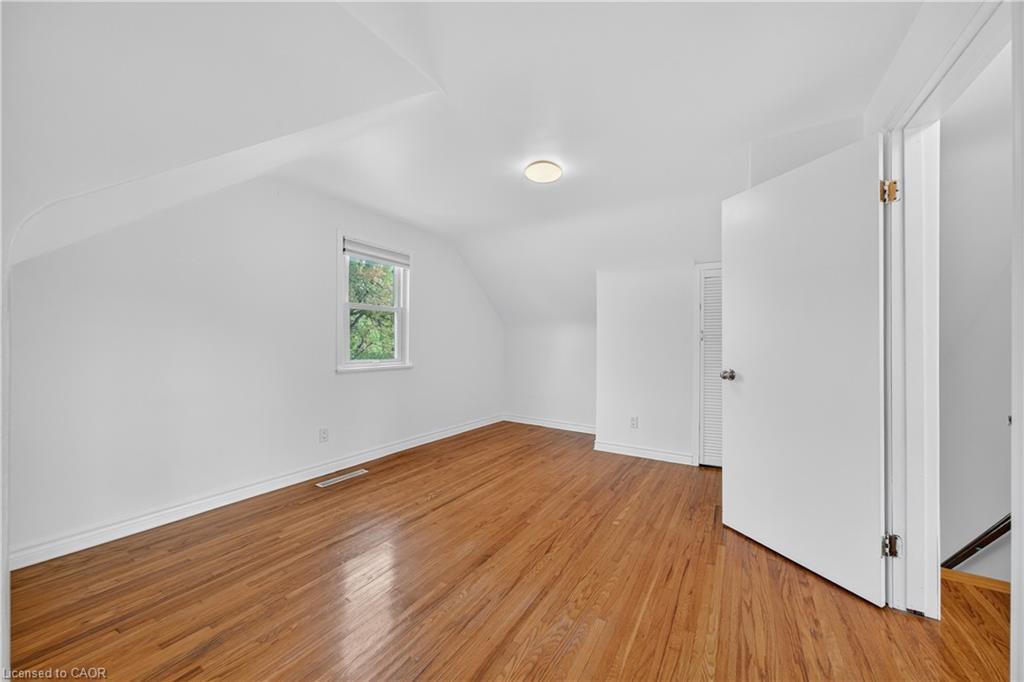 421 East 36Th Street, Hamilton, ON - Indoor Photo Showing Other Room
