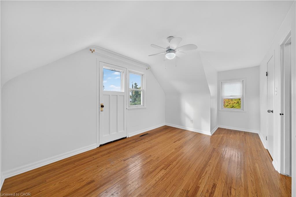 421 East 36Th Street, Hamilton, ON - Indoor Photo Showing Other Room