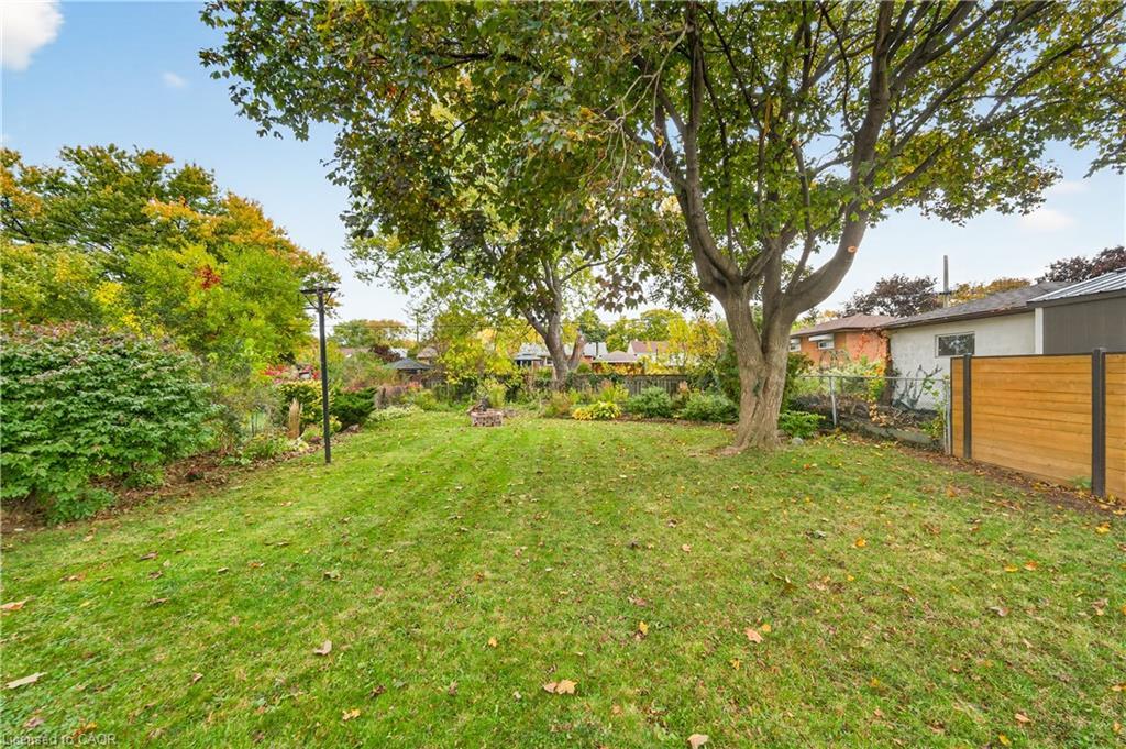 421 East 36Th Street, Hamilton, ON - Outdoor