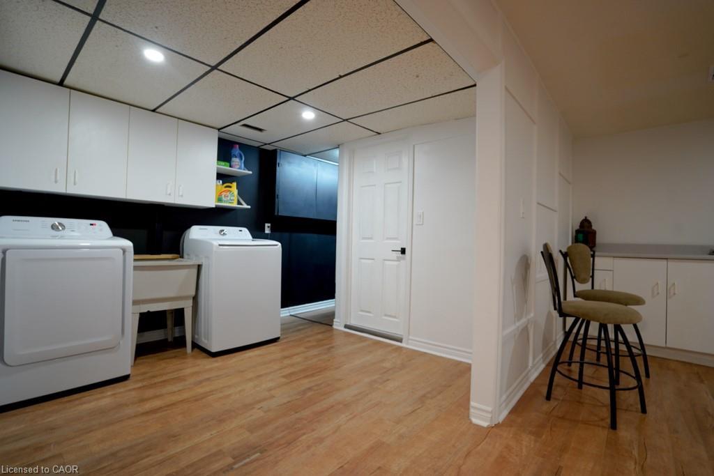 147 Muriel Crescent, London, ON - Indoor Photo Showing Laundry Room