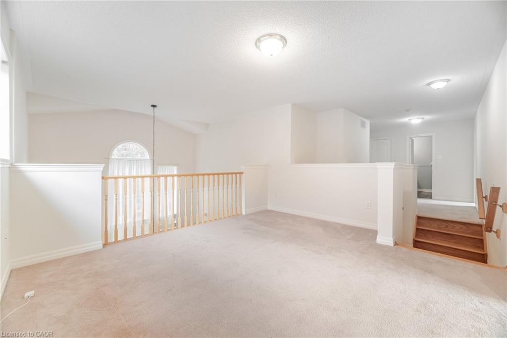 2499 Scotch Pine Drive, Oakville, ON - Indoor Photo Showing Other Room