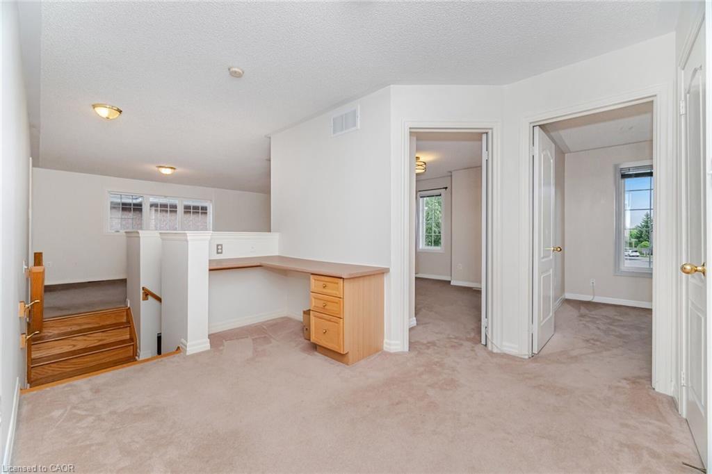 2499 Scotch Pine Drive, Oakville, ON - Indoor