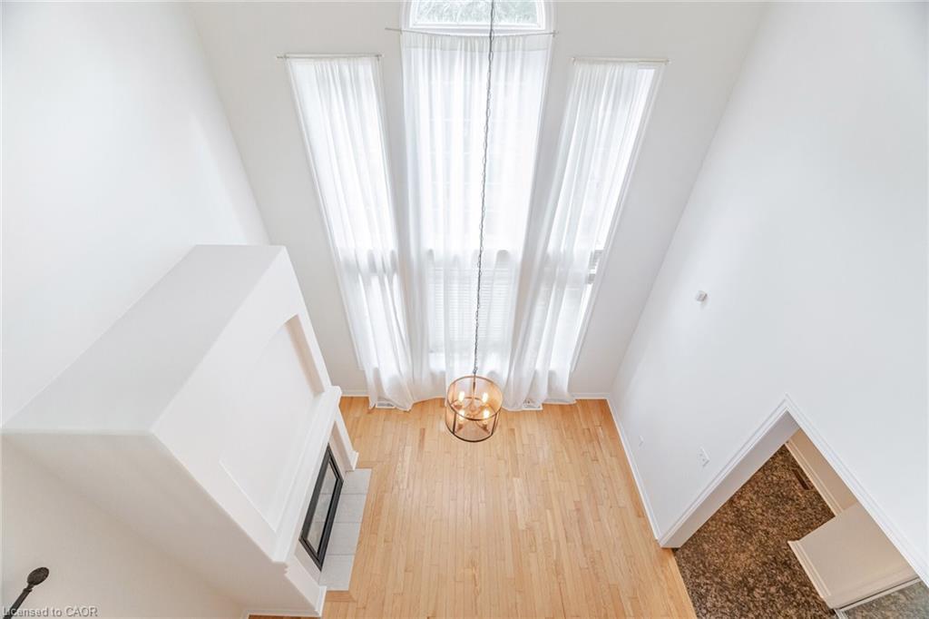 2499 Scotch Pine Drive, Oakville, ON - Indoor